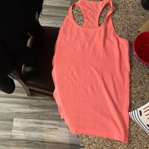 Lululemon tank top peach/pink